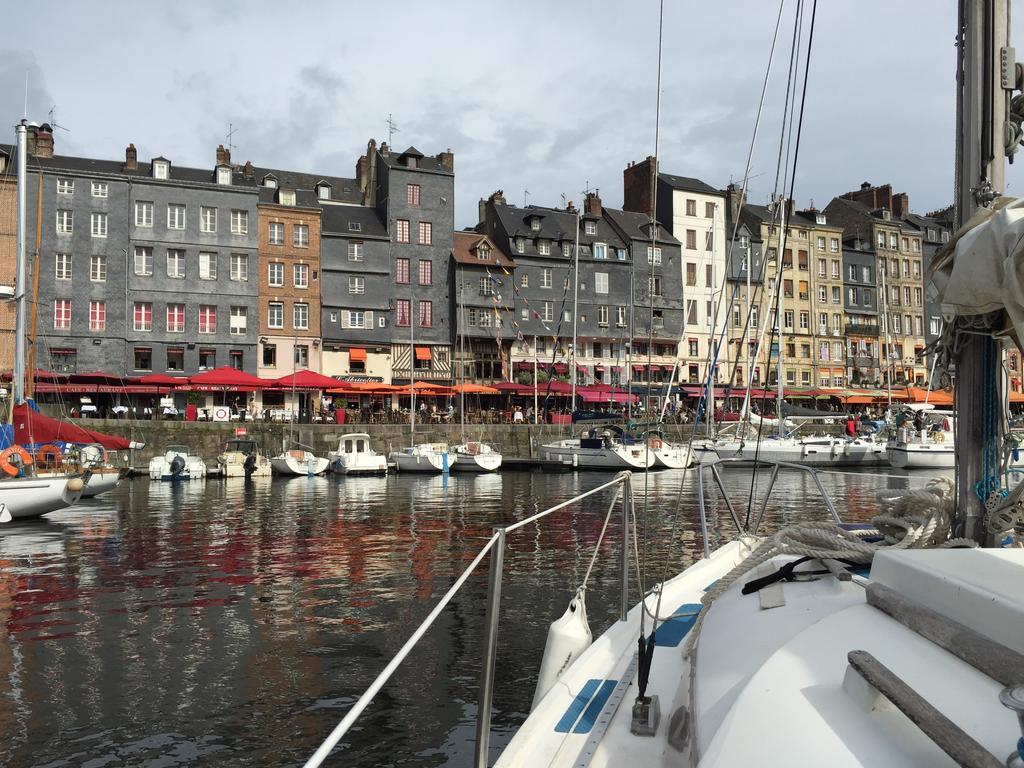 Le Petit Paradis Honfleur Room photo